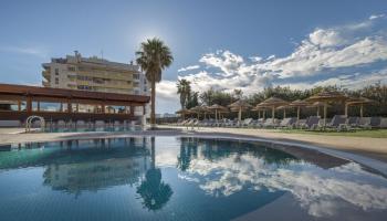 Interpass Vau Hotel & Apartments